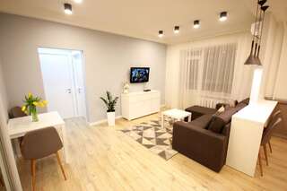 Апартаменты Inn Home Apartments - Ocean Plaza area Киев Апартаменты с 1 спальней: ул. Большая Васильковская, 114-3