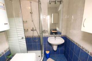 Апартаменты Inn Home Apartments - Ocean Plaza area Киев Апартаменты с двумя спальнями, улица Антоновича 154-10