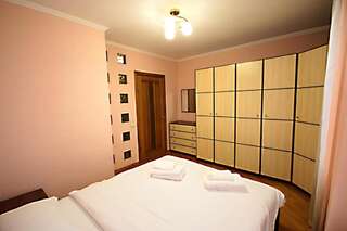 Апартаменты Inn Home Apartments - Ocean Plaza area Киев Апартаменты с 2 спальнями - ул. Антоновича, 165-4
